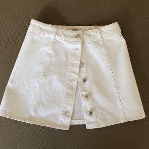 Forever 21 white denim mini skirt 24